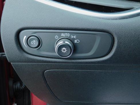 Used 2019 Chevrolet Malibu LT w/ Leather Package image 14