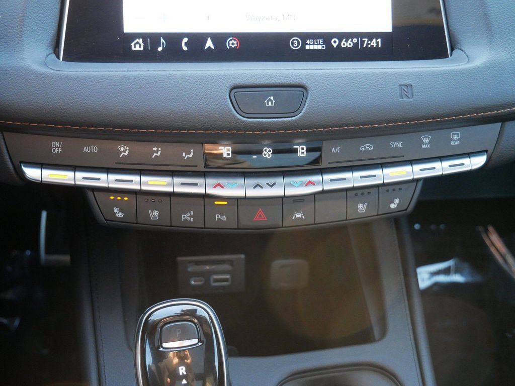 Used 2020 Cadillac XT4 Sport AWD/4WD image 22