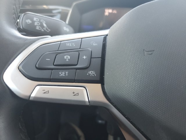 Certified 2025 Volkswagen Jetta SE FWD image 20