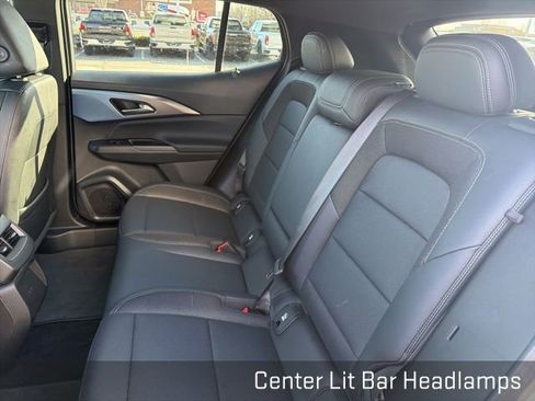 Used 2025 Chevrolet Equinox EV LT w/ Convenience Package image 24