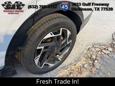 Used 2025 Kia Sportage SX image 5