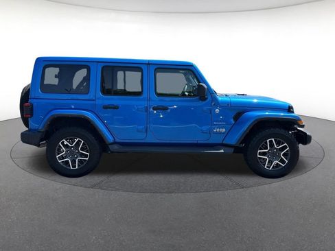 Used 2024 Jeep Wrangler Unlimited Sahara AWD/4WD image 7