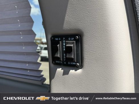 Used 2018 GMC Savana 2500 w/ Enhanced Convenience Package RWD image 34