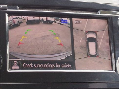 Used 2018 Nissan Rogue SL w/ Premium Package image 21