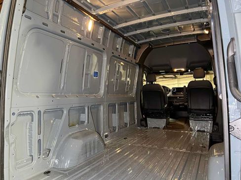 Used 2026 Mercedes-Benz Sprinter 2500 image 19