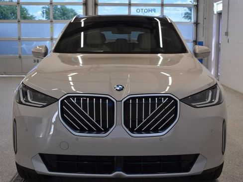 New 2026 BMW X3 xDrive30i w/ Premium Package AWD/4WD image 3
