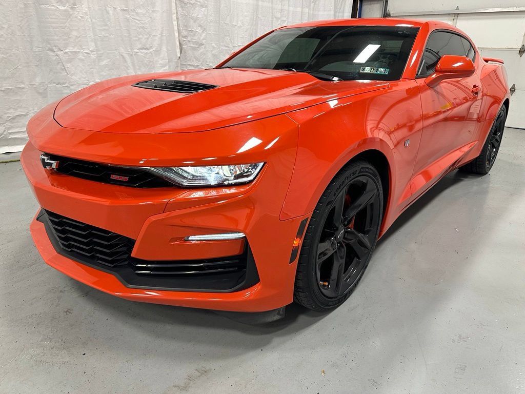 Used 2021 Chevrolet Camaro SS RWD image 3
