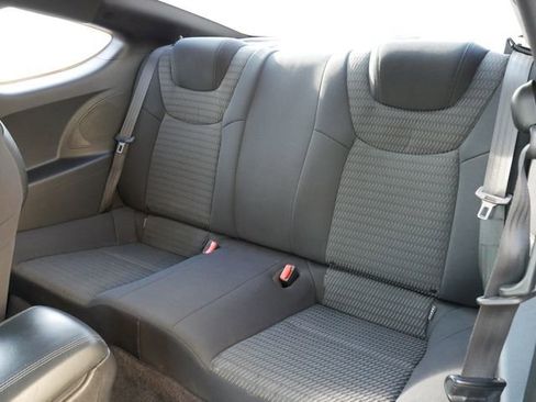 Used 2013 Hyundai Genesis 2.0T image 18