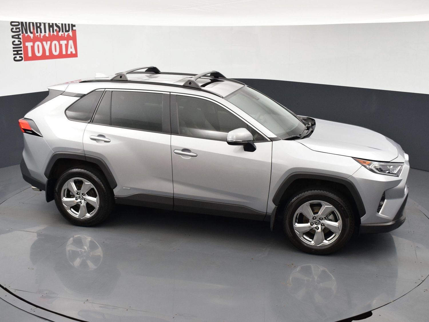 Used 2021 Toyota RAV4 XLE Premium AWD/4WD image 22