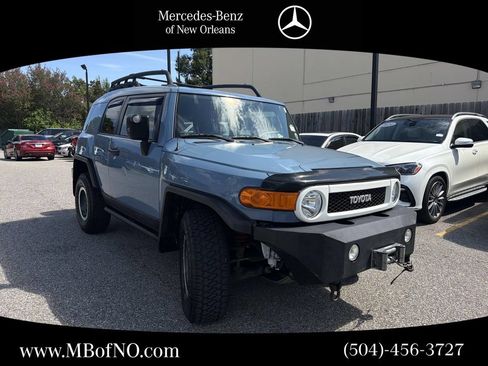 Used 2014 Toyota FJ Cruiser 4WD w/ Trail Teams Ultimate Edition image 1