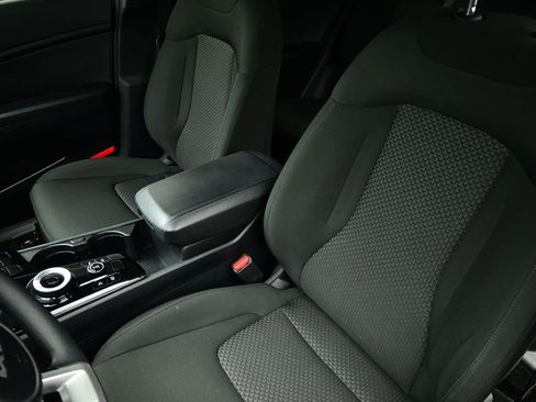 Certified 2024 Kia Sportage LX image 22