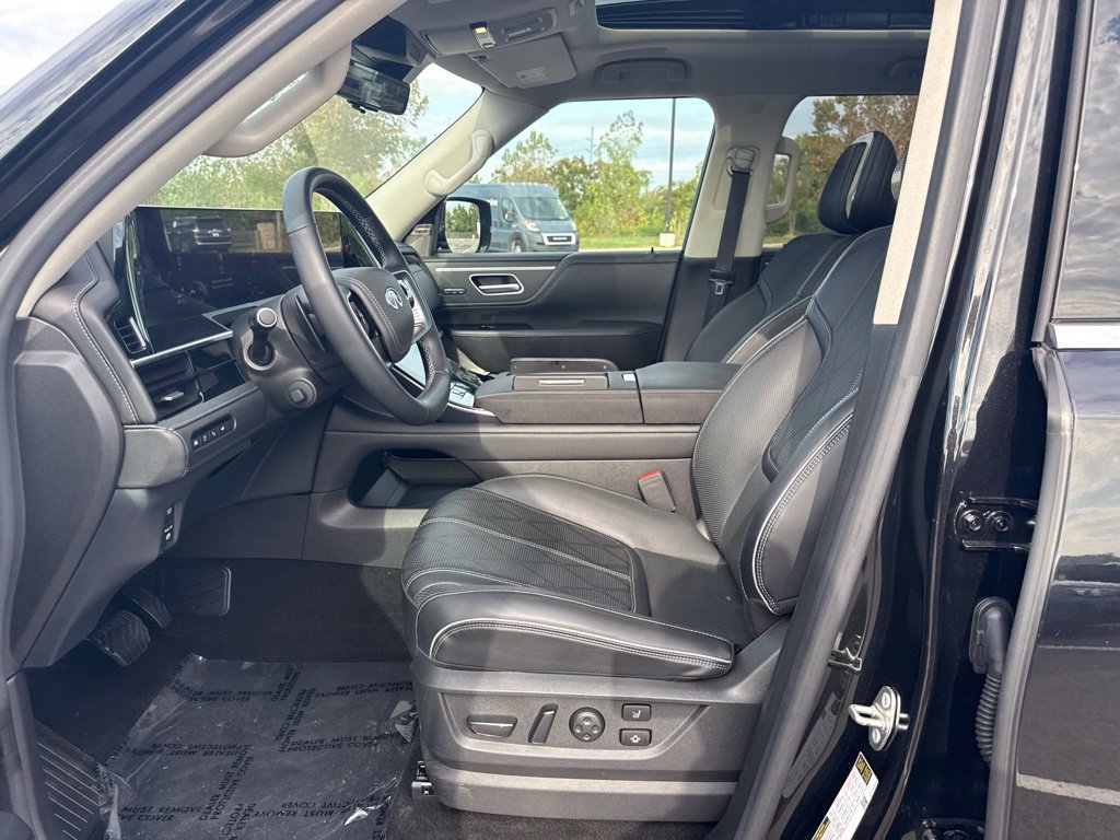 Used 2025 INFINITI QX80 Sensory w/ Exterior Package AWD/4WD image 28