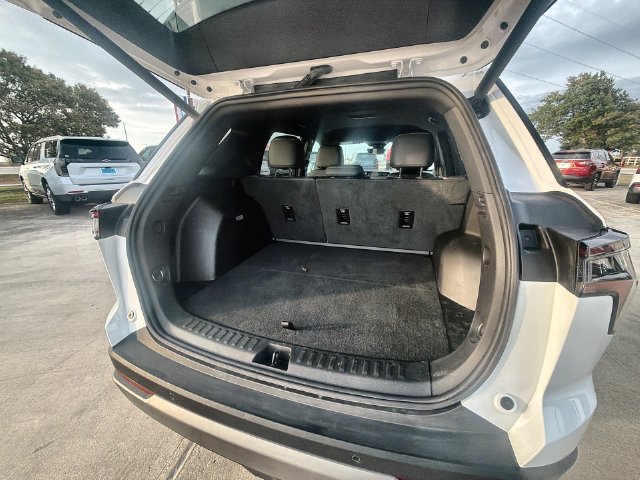 Certified 2025 Chevrolet Equinox LT w/ Convenience Package II FWD image 25