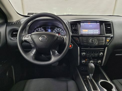 Used 2020 Nissan Pathfinder S AWD/4WD image 22