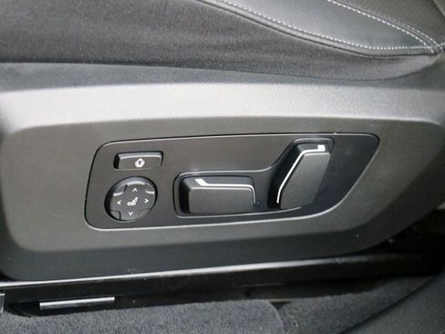 Used 2025 BMW X3 M50 w/ Premium Package image 24