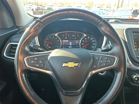 Used 2019 Chevrolet Equinox LT image 18