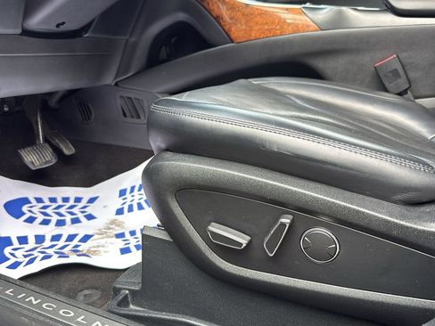 Used 2020 Lincoln Nautilus Reserve w/ Equipment Group 201A image 11