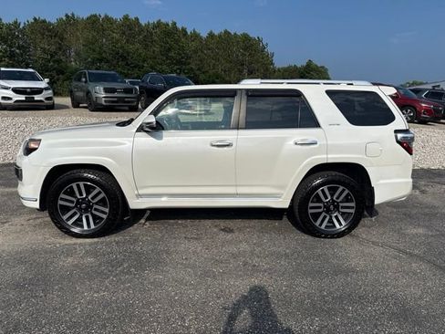 Used 2014 Toyota 4Runner Limited AWD/4WD image 9