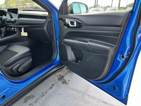 New 2026 Jeep Compass Latitude image 21