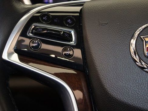 Used 2015 Cadillac SRX Luxury w/ Driver Awareness Package image 23