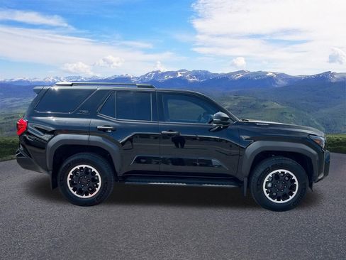 Used 2025 Toyota 4Runner TRD Off-Road AWD/4WD image 7