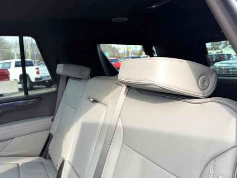 New 2026 GMC Yukon Elevation image 7