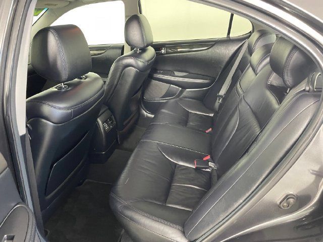 Used 2004 Lexus ES 330 FWD image 18