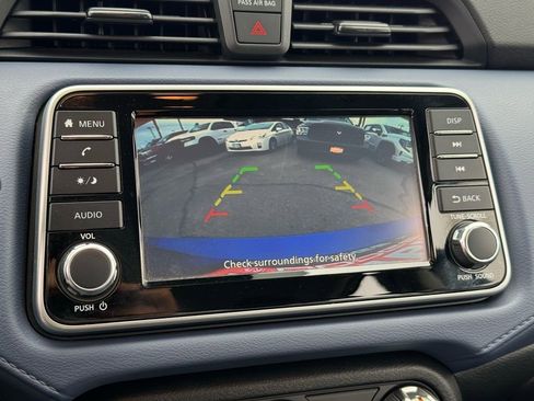 Used 2023 Nissan Versa SV image 29