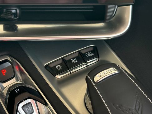 Used 2021 Chevrolet Corvette Stingray Preferred Conv w/ Z51 Performance Package RWD image 35