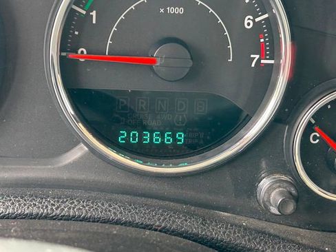 Used 2012 Jeep Wrangler Sport image 11