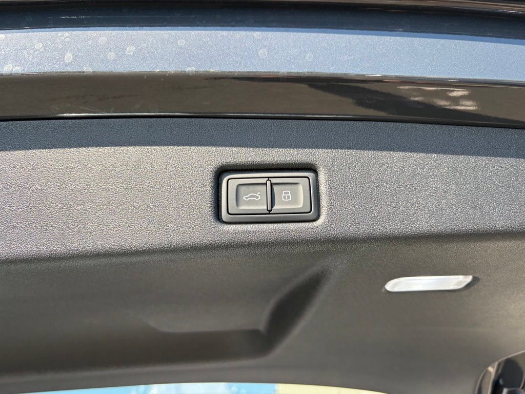 New 2026 Audi Q5 Premium AWD/4WD image 17