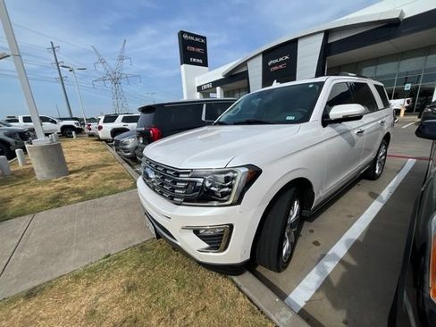 Used 2018 Ford Expedition Limited w/ Equipment Group 302A AWD/4WD image 2