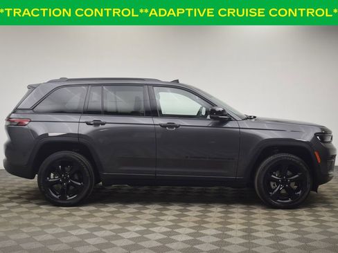 Used 2023 Jeep Grand Cherokee Altitude image 13