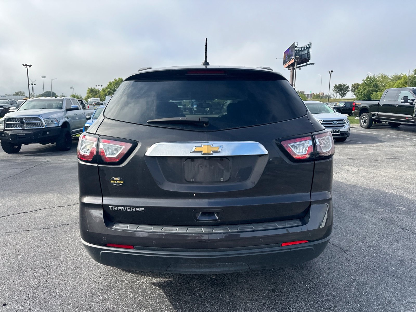 Used 2017 Chevrolet Traverse LS FWD image 6