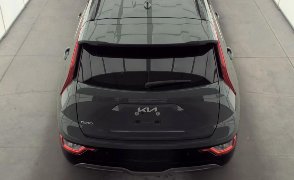 Used 2023 Kia Niro Wind w/ Wind Preserve Package FWD image 6
