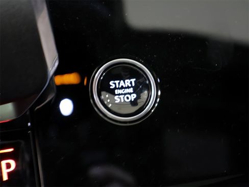 New 2025 Land Rover Range Rover Sport Dynamic SE image 23