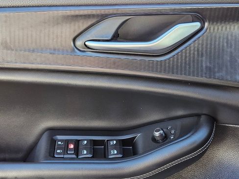 Used 2023 Jeep Grand Cherokee Altitude image 27