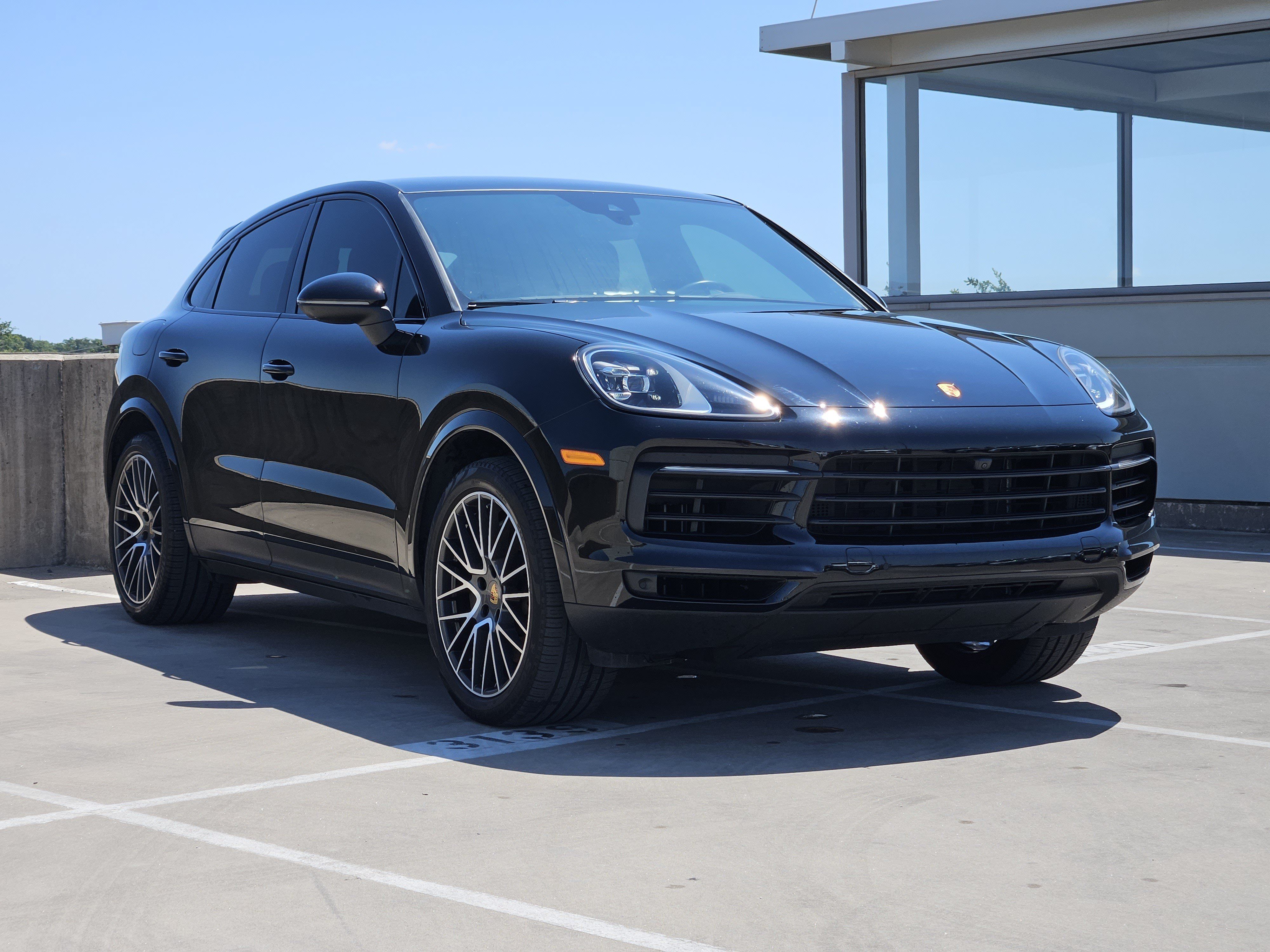 Certified 2023 Porsche Cayenne Coupe AWD/4WD image 10