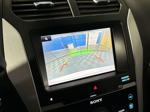 Used 2015 Ford Explorer Sport w/ Equipment Group 401A image 27