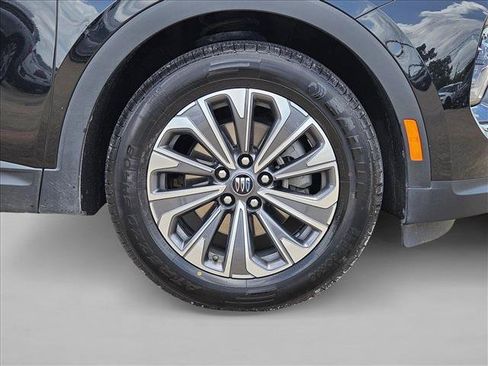 Used 2024 Buick Envision Preferred AWD/4WD image 23