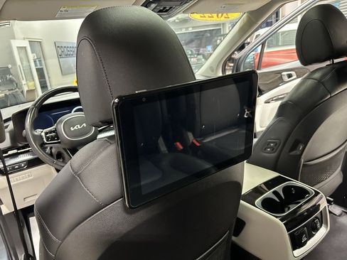 Used 2022 Kia Carnival SX Prestige image 54