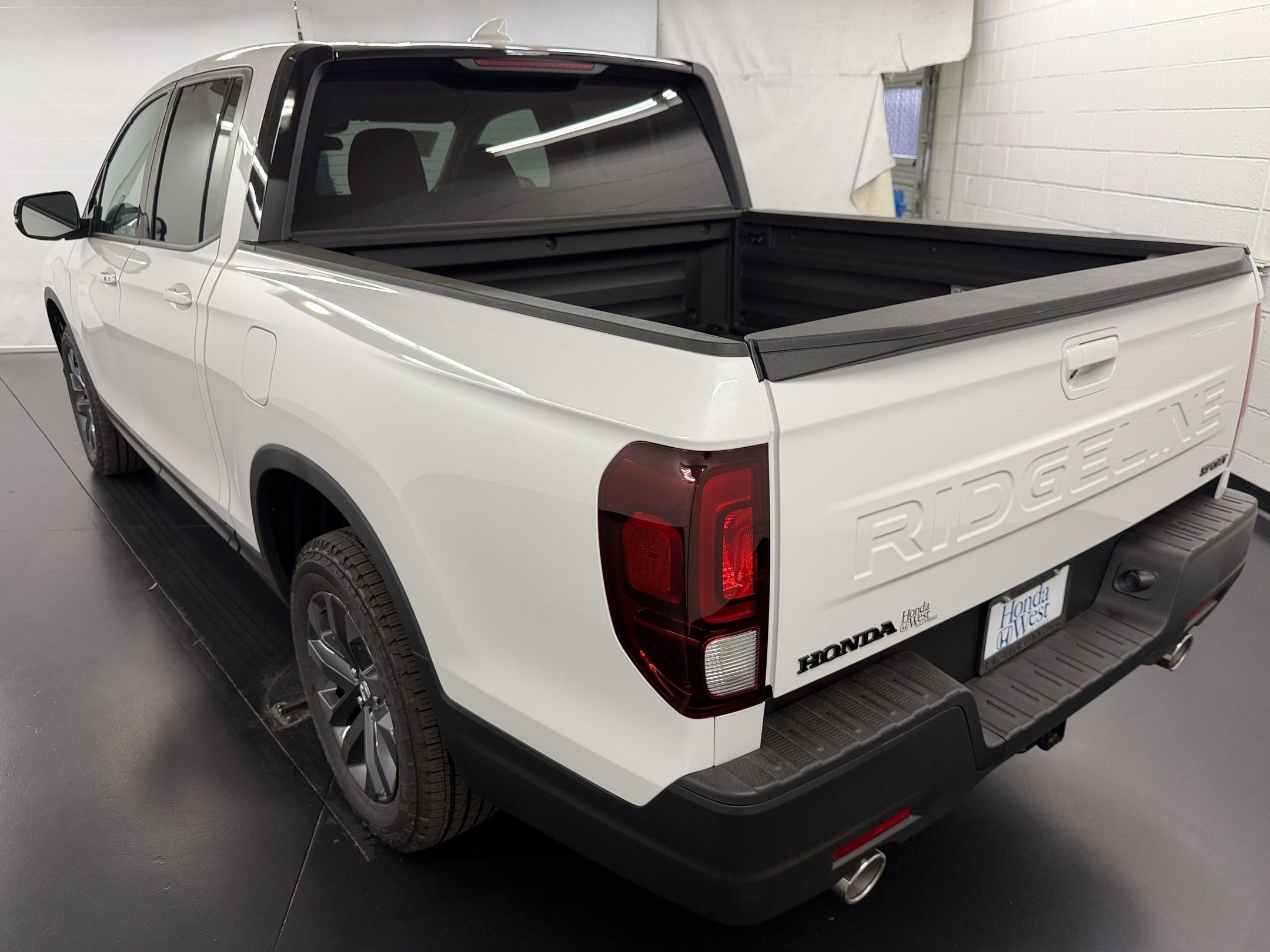 New 2026 Honda Ridgeline Sport image 3