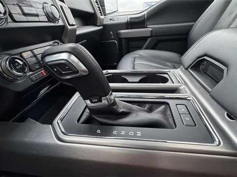 Used 2019 Ford F150 Platinum w/ Equipment Group 701A Luxury image 28