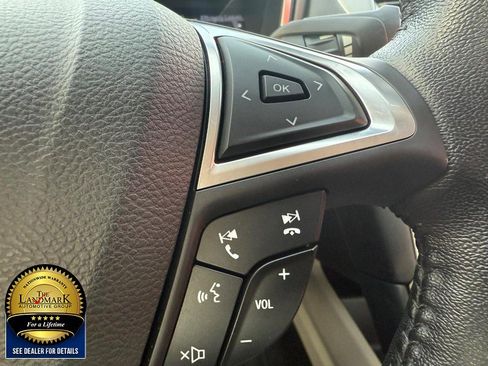 Used 2018 Ford Fusion SE w/ Equipment Group 602A image 11