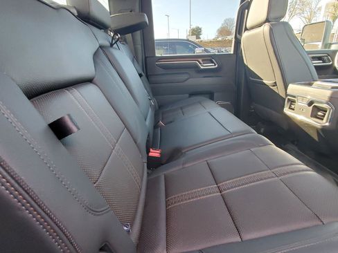 Used 2025 Chevrolet Silverado 2500 High Country w/ High Country Premium Package image 6