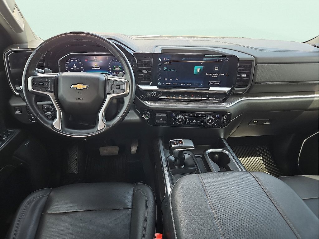 Used 2023 Chevrolet Silverado 1500 LTZ AWD/4WD image 11