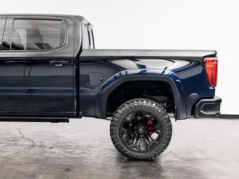 Used 2024 GMC Sierra 1500 AT4 w/ Technology Package AWD/4WD image 15