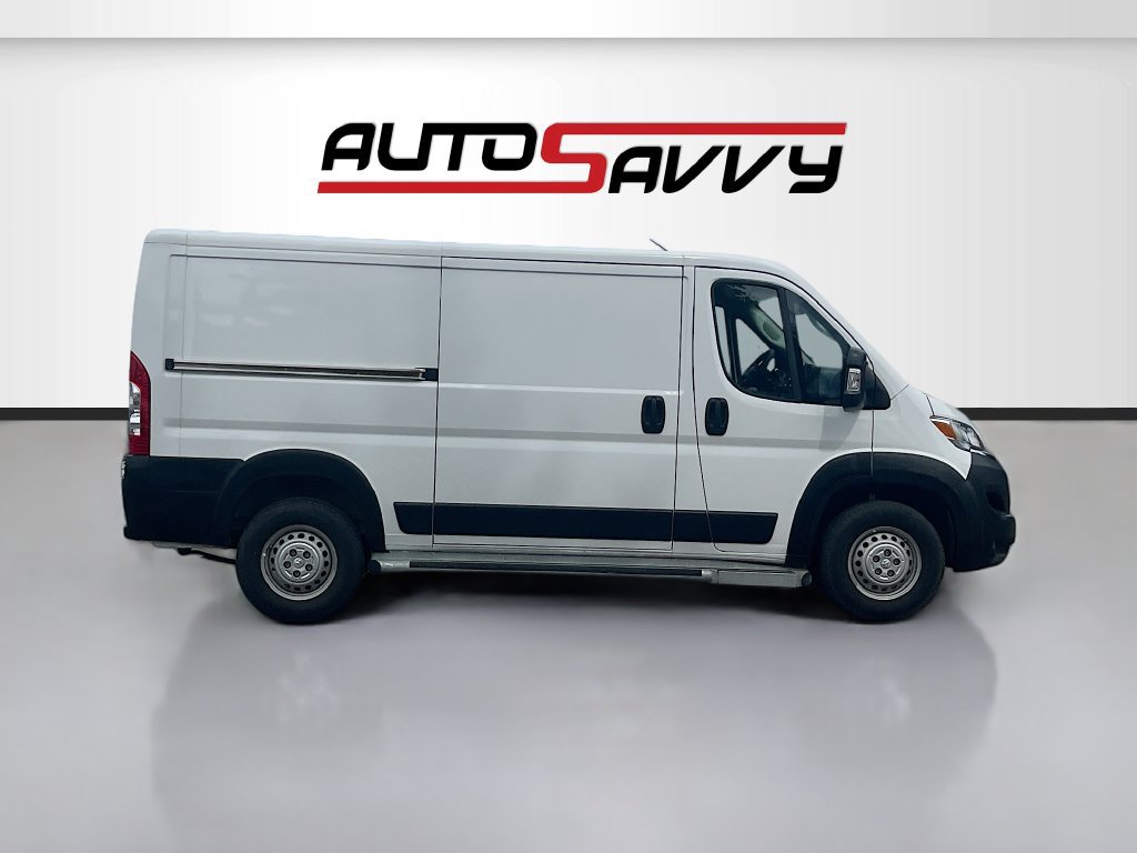 Used 2025 RAM ProMaster 2500 w/ U-Haul Equipment Group FWD image 8