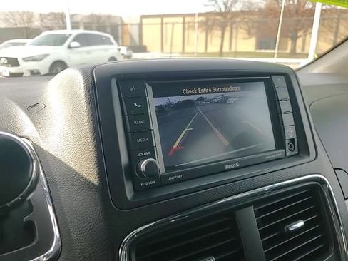 Used 2019 Dodge Grand Caravan GT image 22