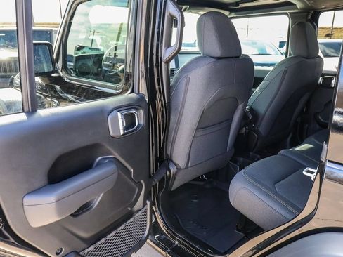 Used 2025 Jeep Wrangler Unlimited Sport AWD/4WD image 36